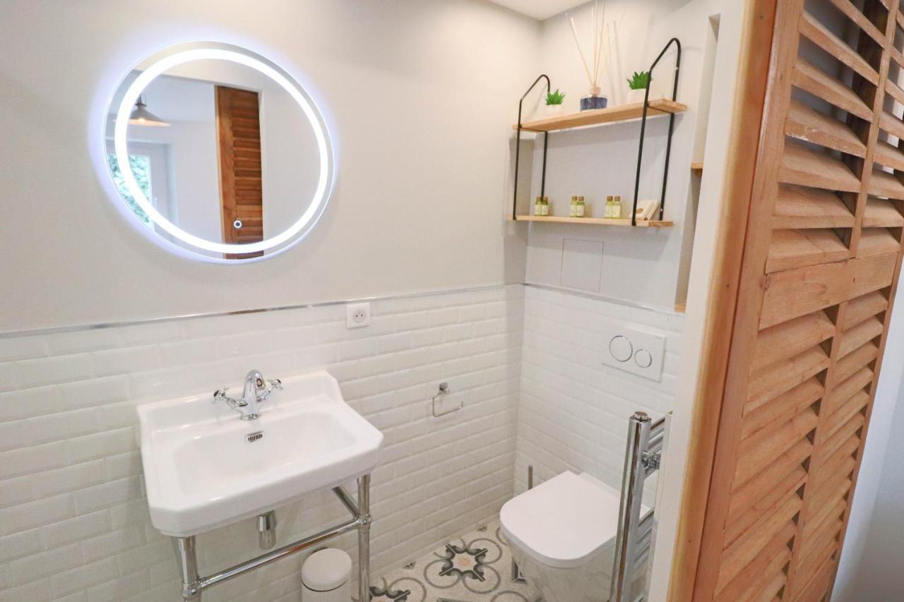 Апартаменти Aubernon Luxurious, Newly Renovated Flat In Heart Of Old Антіб Екстер'єр фото